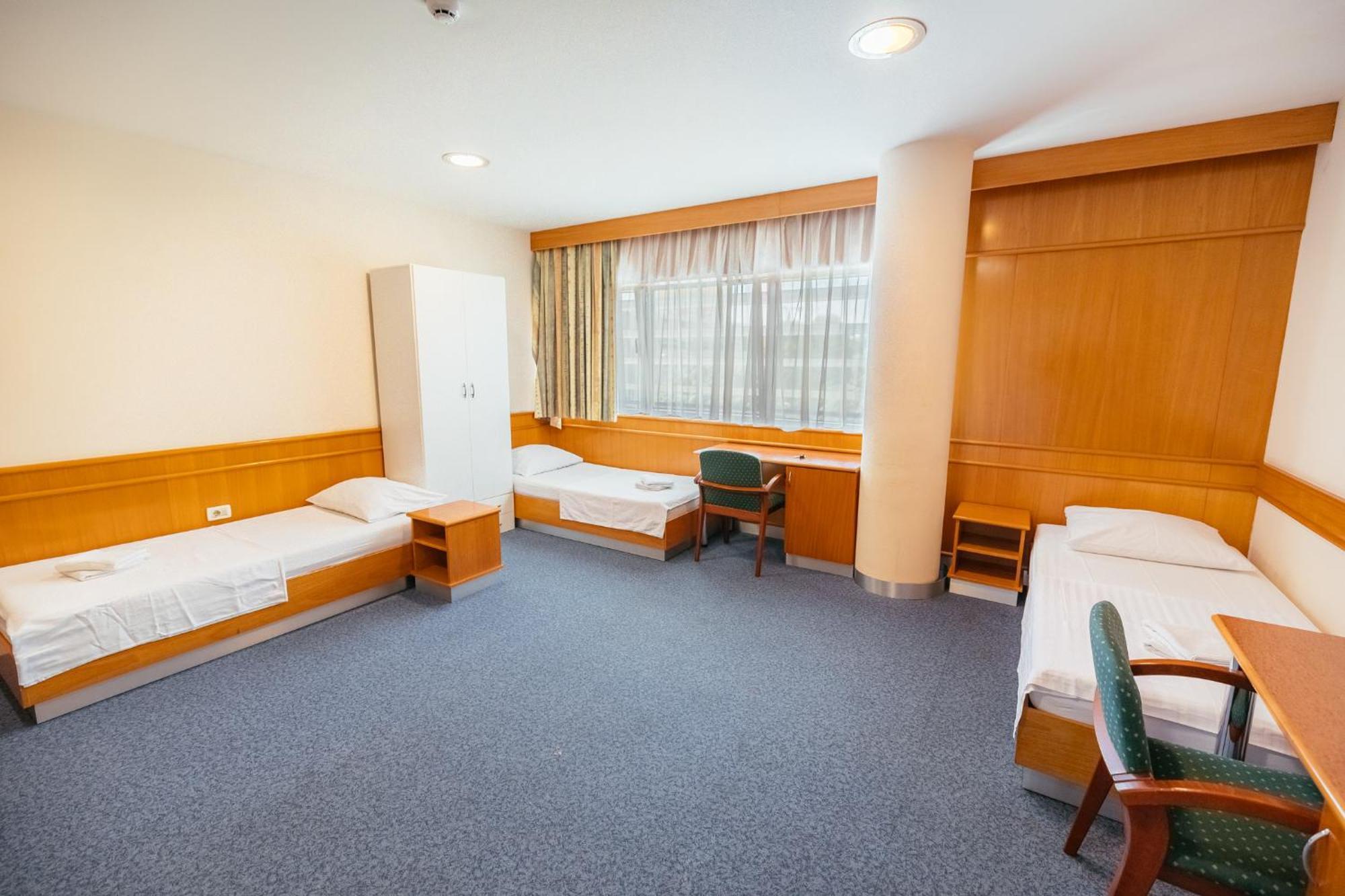 Motel Barka โคเปร์ ภายนอก รูปภาพ